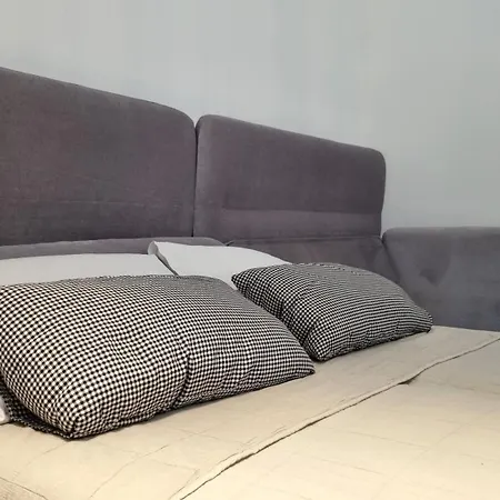 Holiday home Malgrate-lecco, La Corte Del