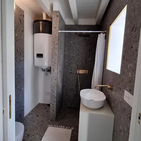 - La Corte Del Сasa de vacaciones Malgrate